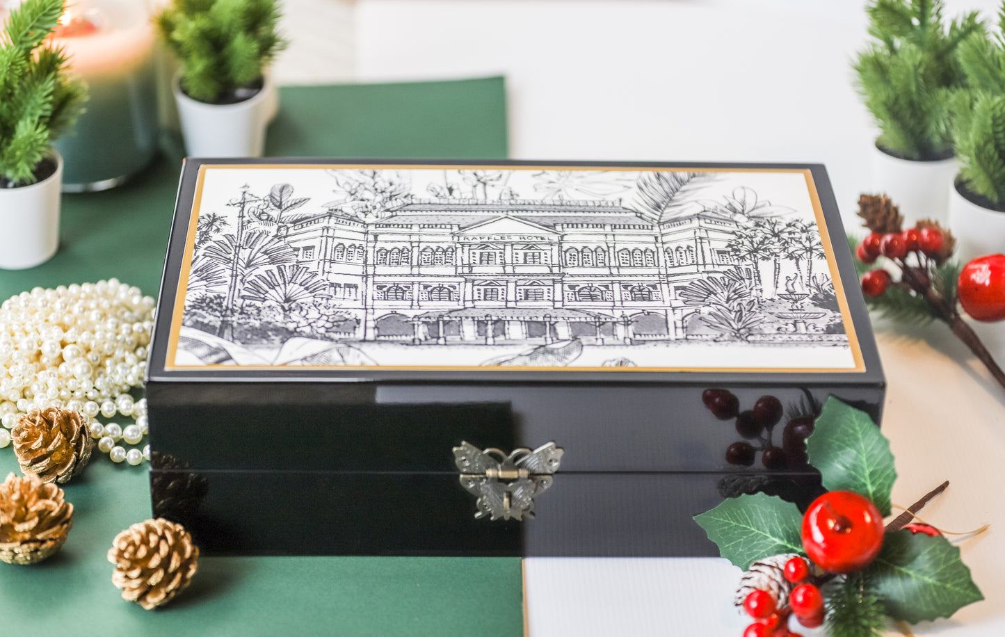 Black Lacquer Memory Box - B&W Raffles Hotel
