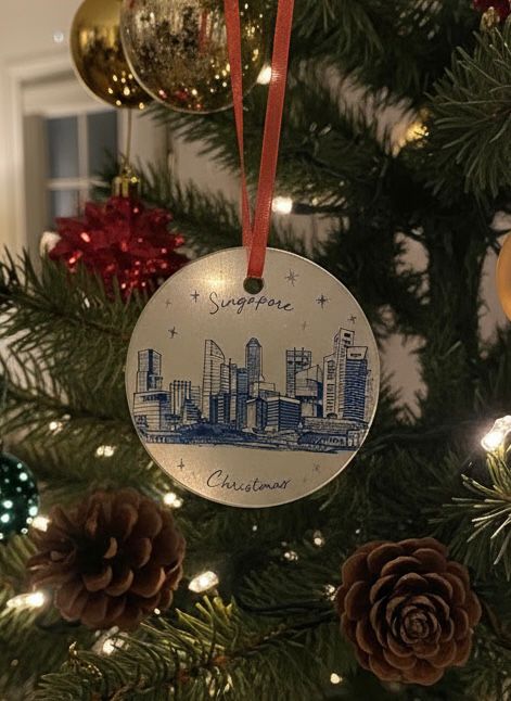 Christmas Ornament [B&W Glass] | Singapore Skyline